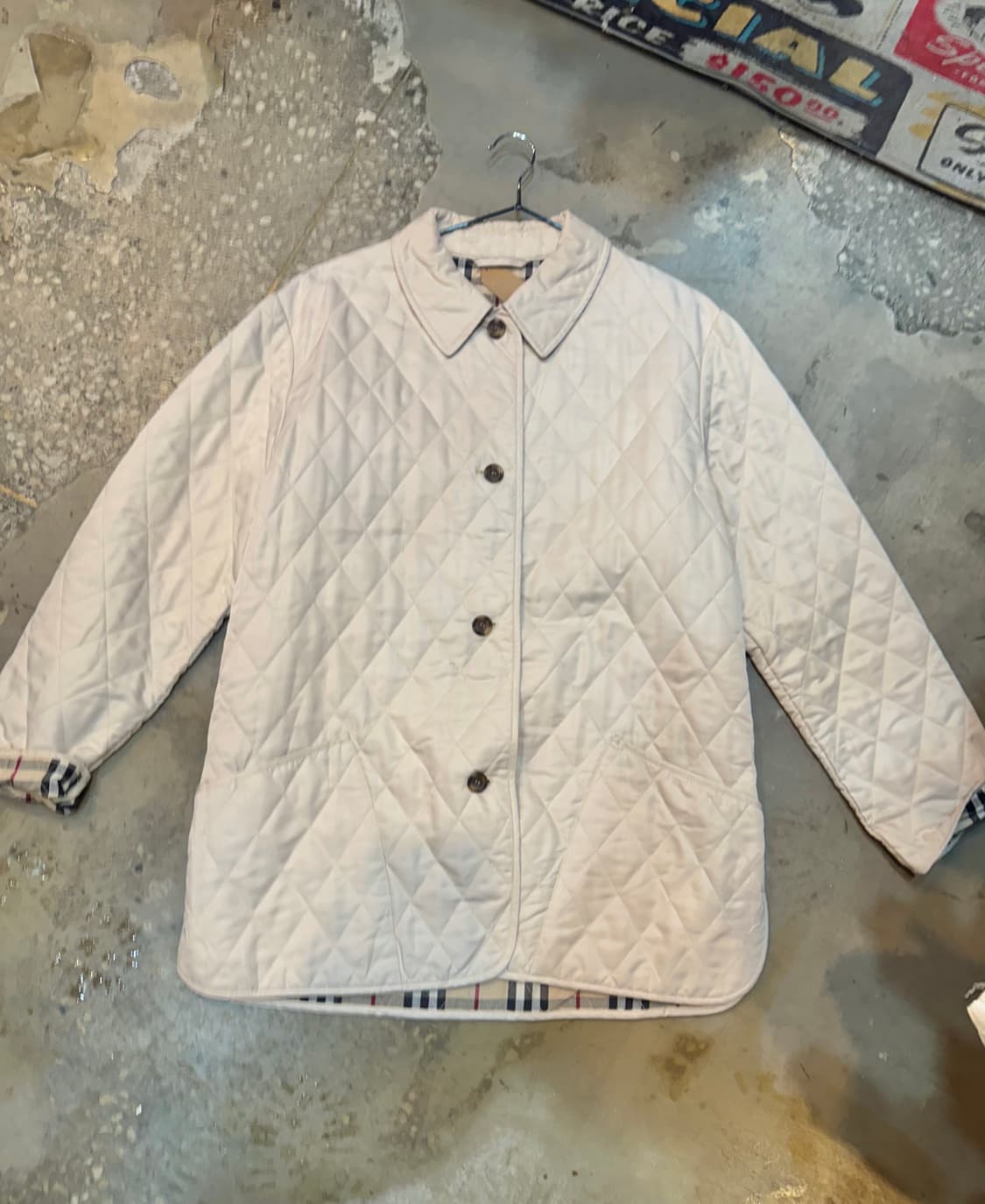 버버리누빔점퍼 상품이미지2