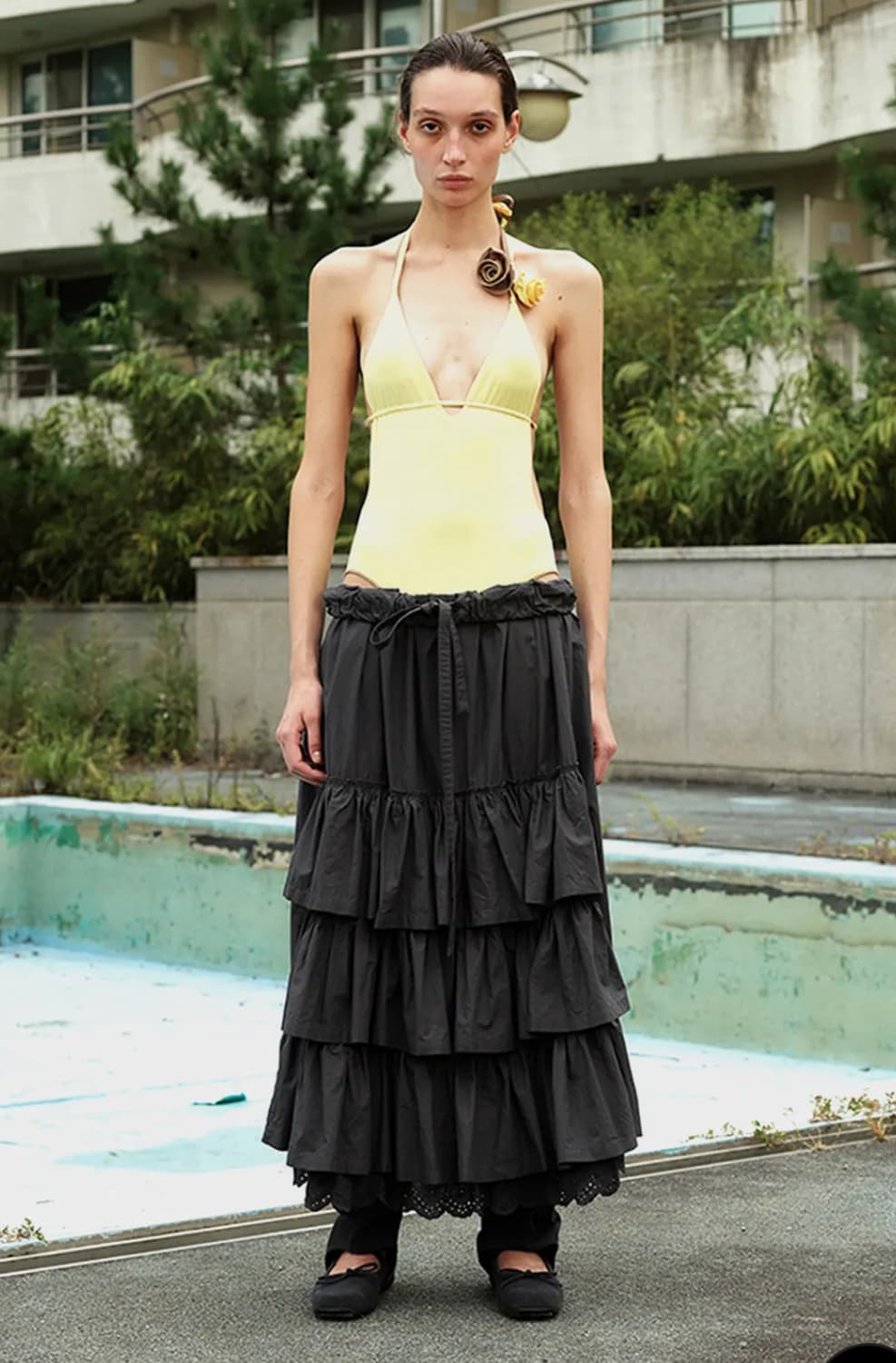 오픈와이와이 ROLLED WAIST TIERED SKIRT 차콜 S 상품이미지1