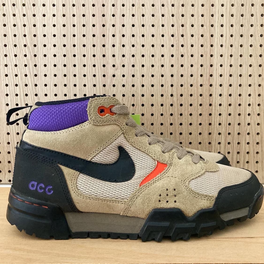 나이키 ACG 파이로클라스트 미드 상품이미지5