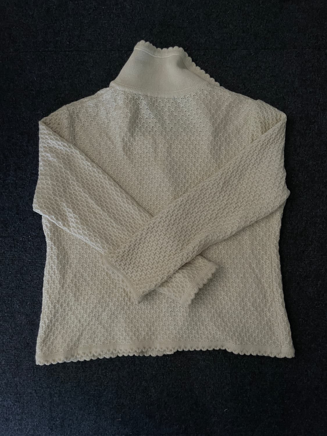 아이보리 커브드 니트 상품이미지2