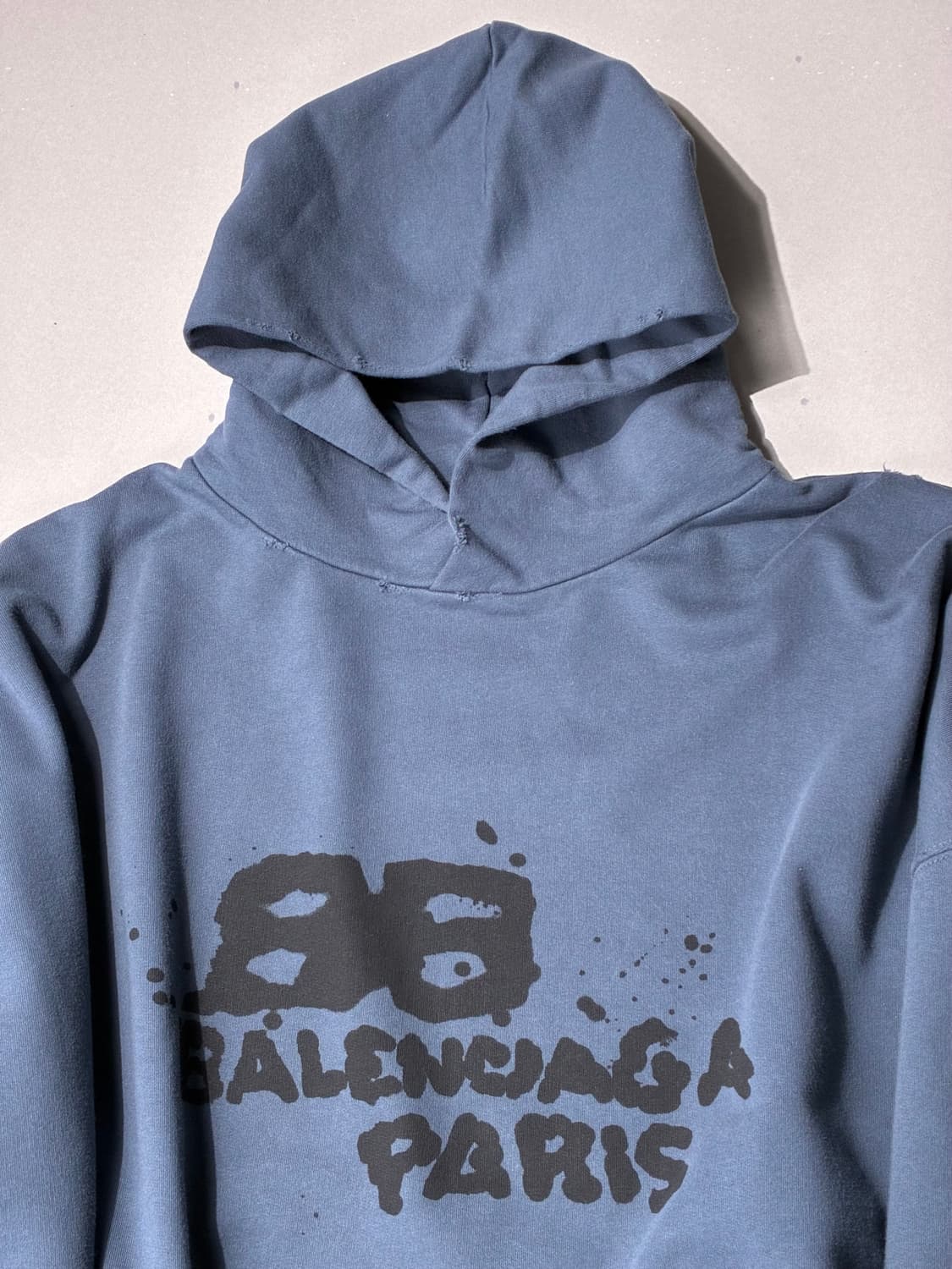 발렌시아가 핸드 드로운 BB 아이콘 라지핏 후드 블루 상품이미지2