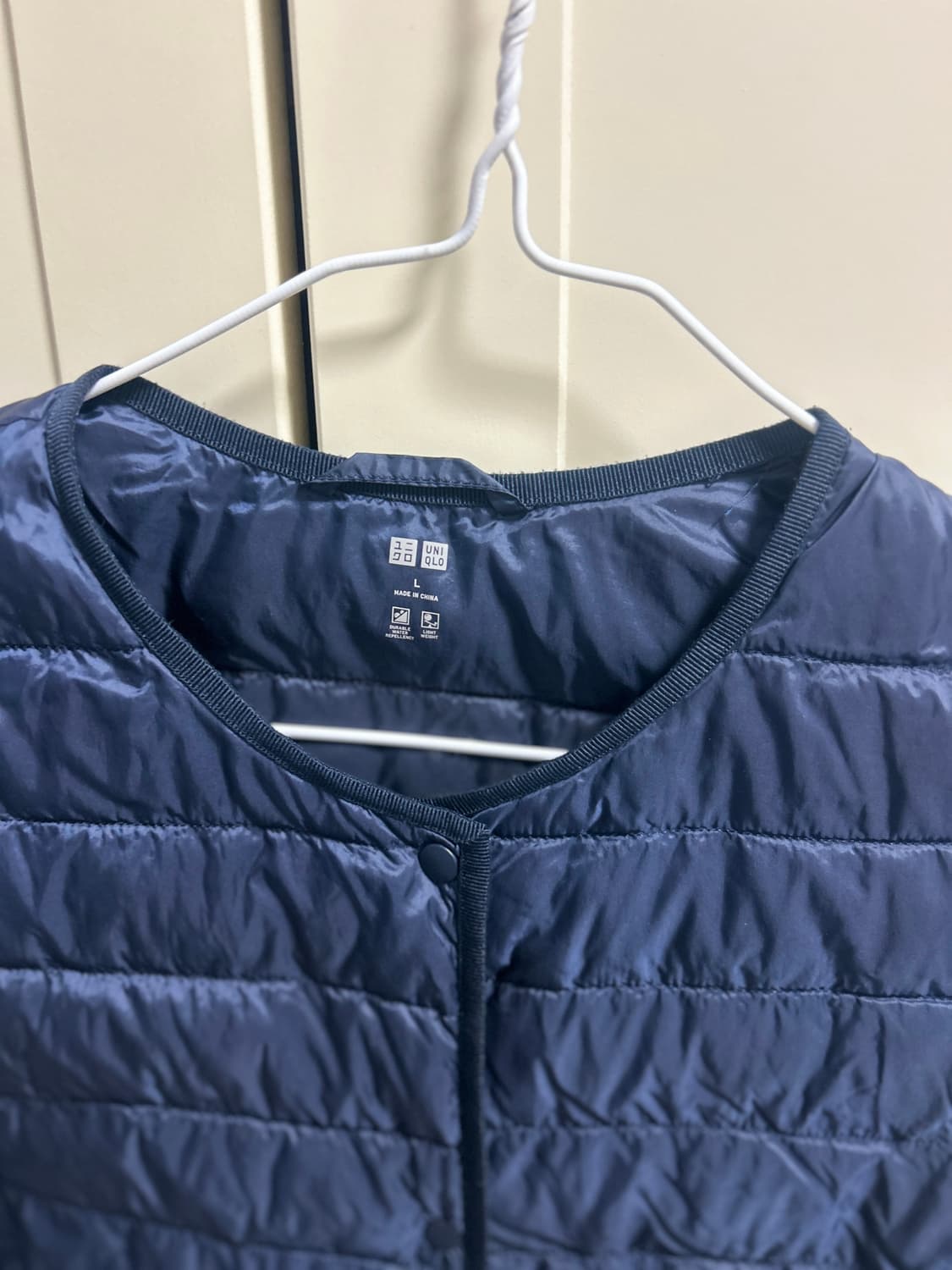 유니클로 경량패딩조끼 여성 L  상품이미지2