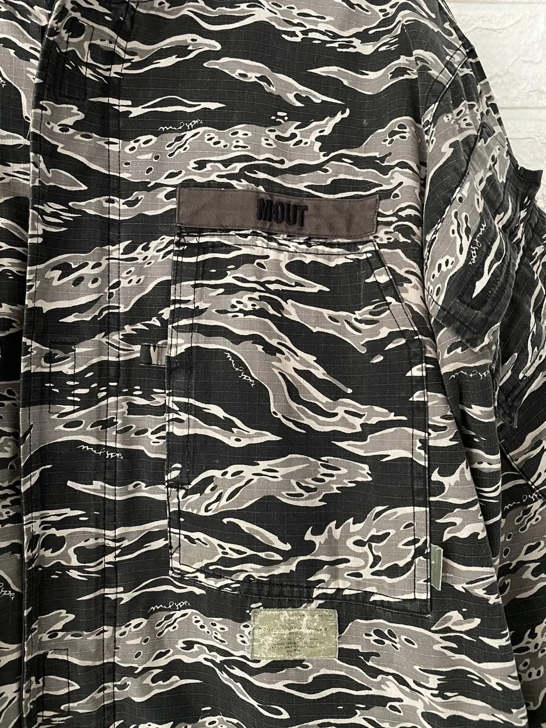 WTAPS 더블탭스 아카이브 엠파이어 타이거카모 밀리터리 자켓 상품이미지3