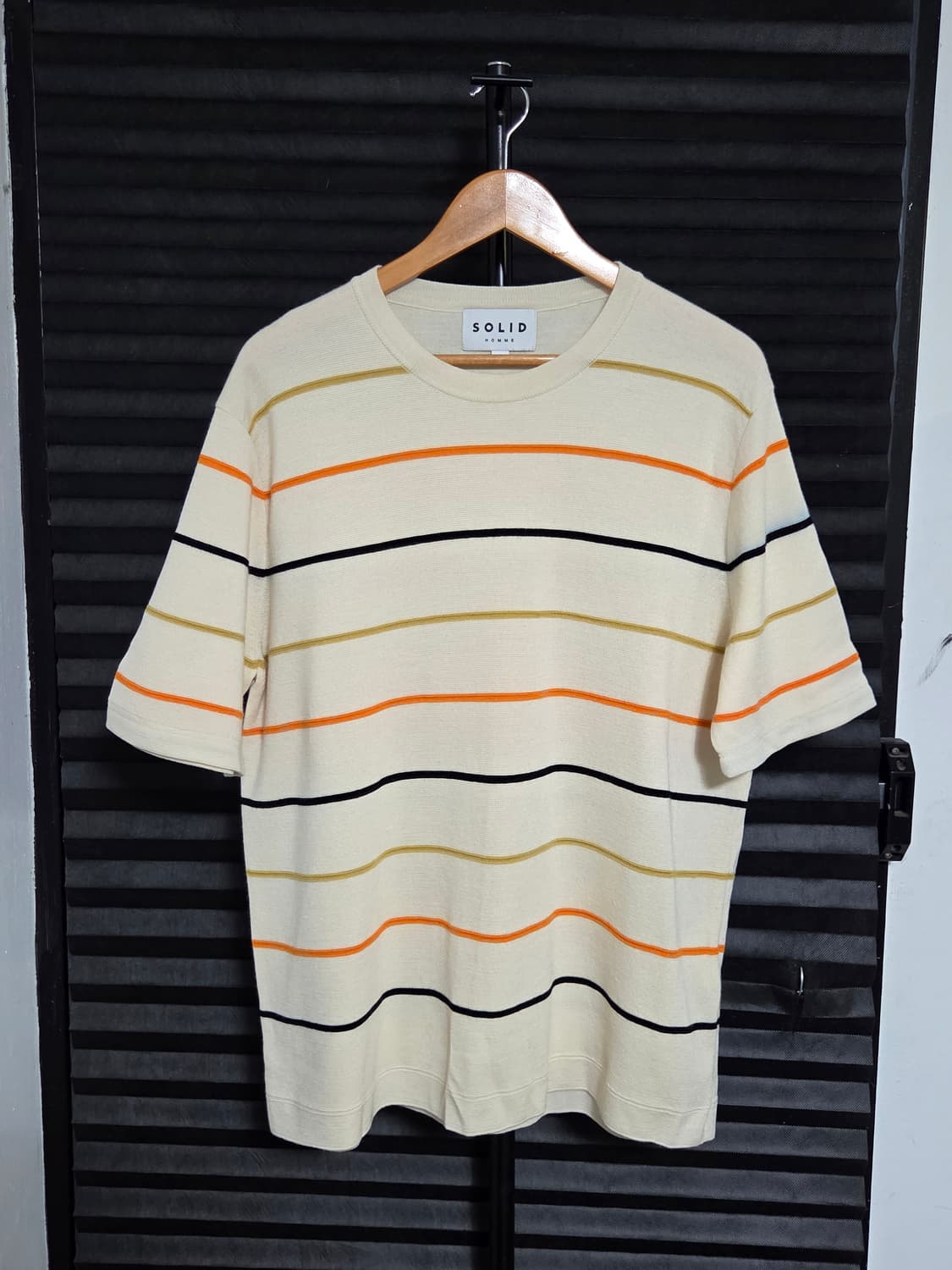 [솔리드옴므] 멀티 스트라이프 크루넥 반팔 니트 | 00081 상품이미지1