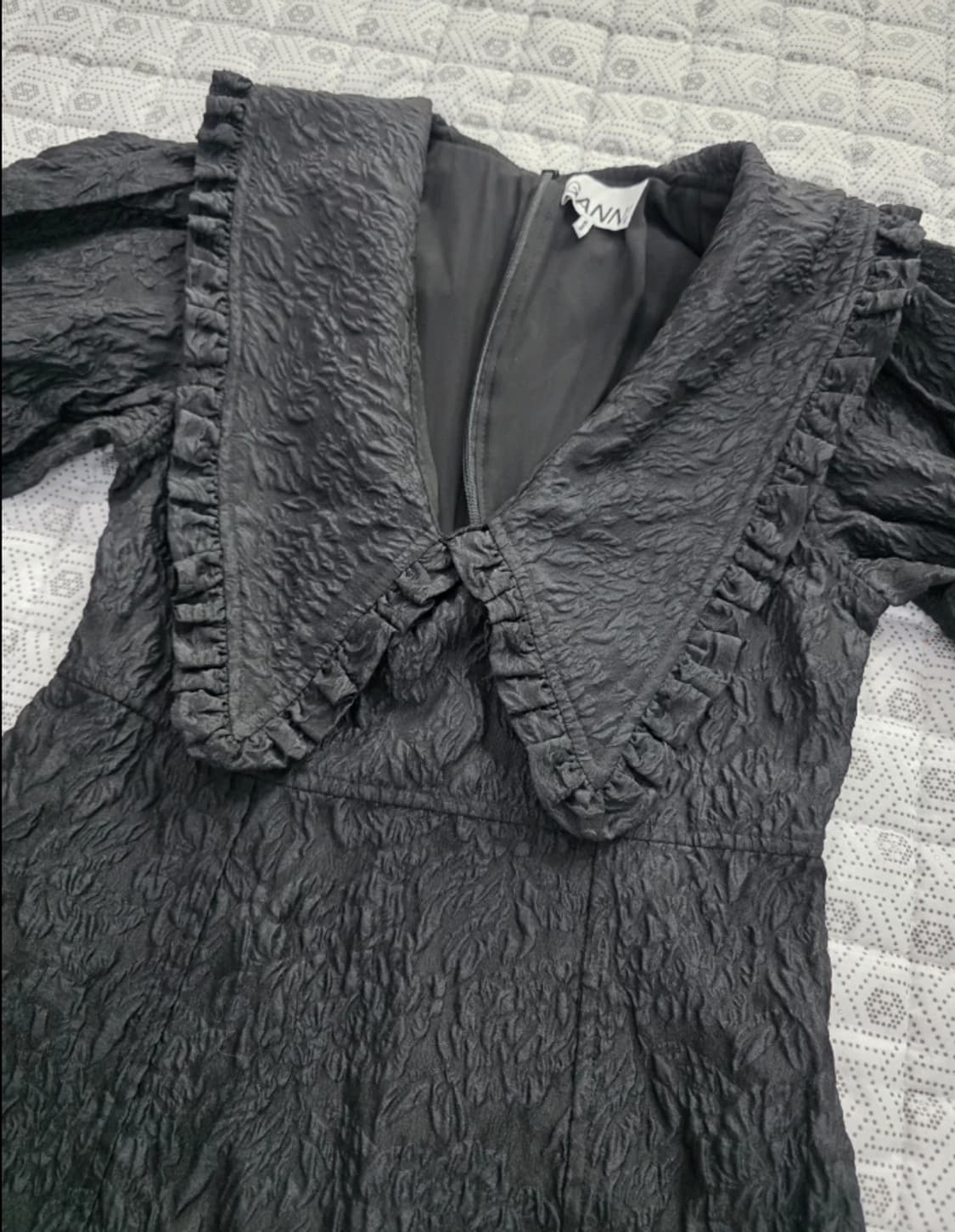 GANNI 가니 블랙 퍼프 소매 미니 드레스 34 상품이미지4