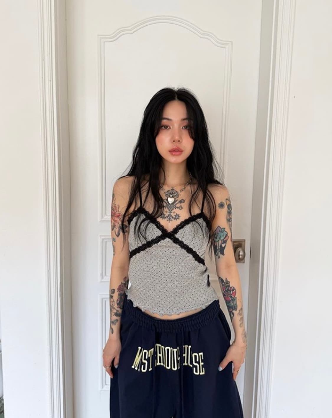 더미스테리어스호텔 도트 레이스 슬리브 상품이미지2