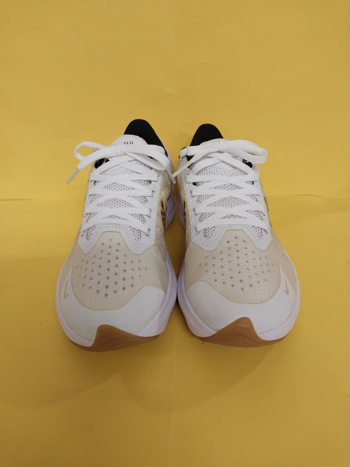 여성 나이키 윈플로8 프리미엄 화이트 레오파드 런닝화, 운동화 (235) 상품이미지2