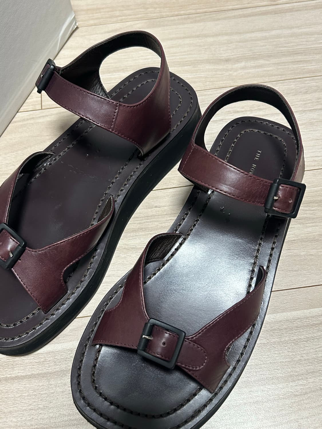 THE ROW 더로우 게리 샌들 버건디 36 상품이미지5