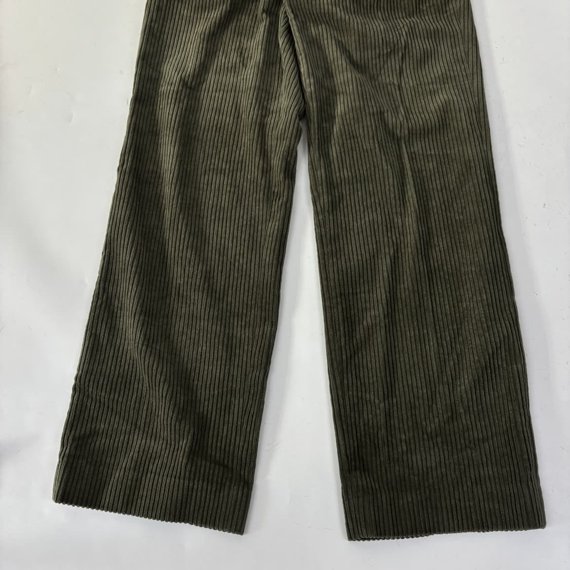 STU 21fw 엠브로이더드 코듀로이 팬츠 상품이미지2