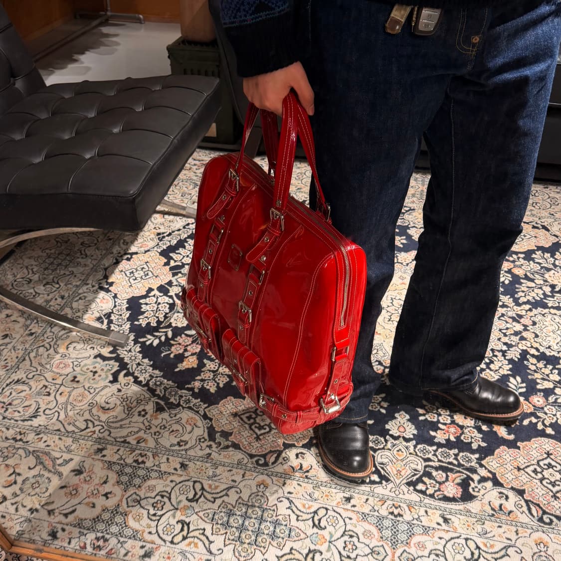 MCM 엠씨엠 클래식 에나멜 라지 토트백 상품이미지3