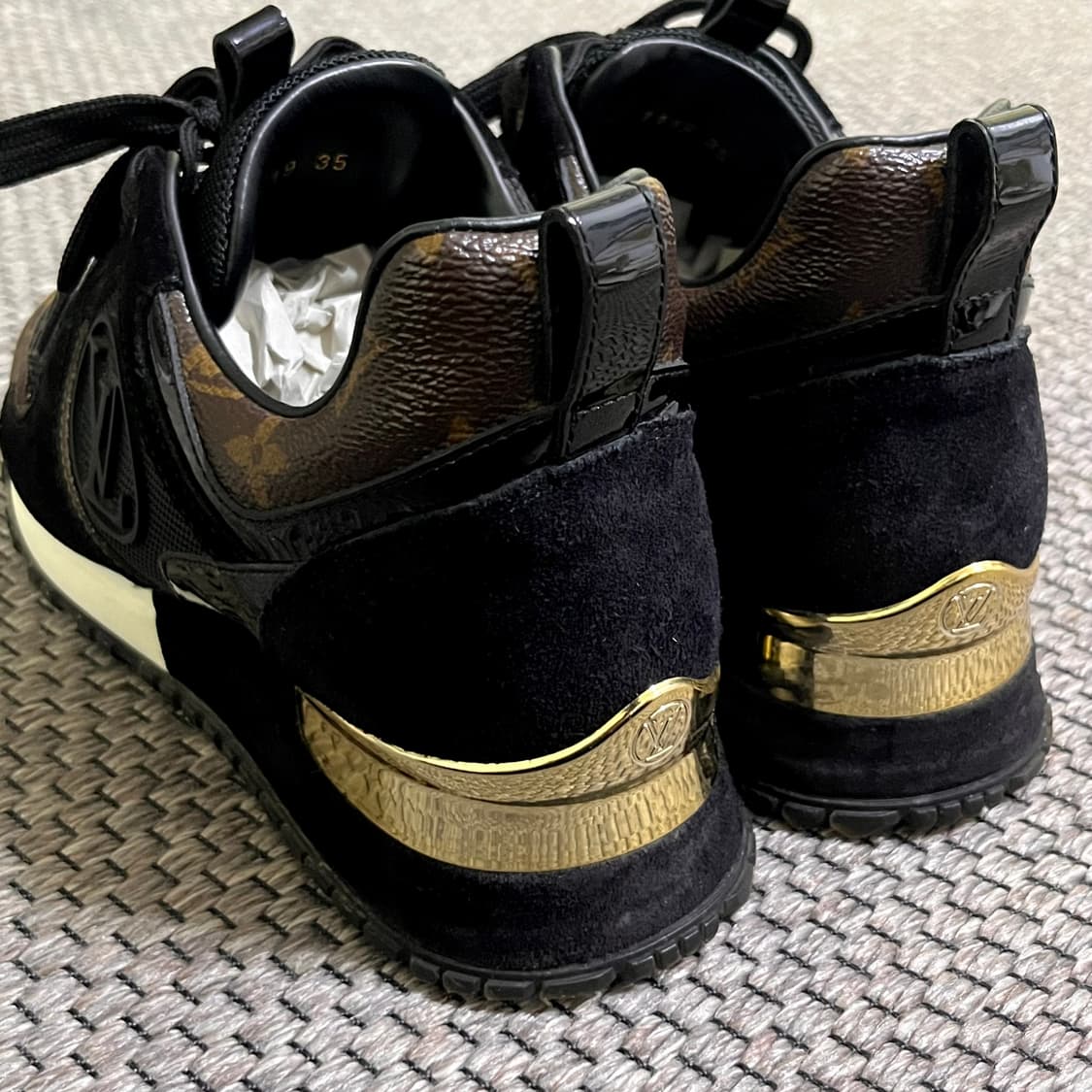 (W)Louis Vuitton Run Away Sneaker Monogr 상품이미지3