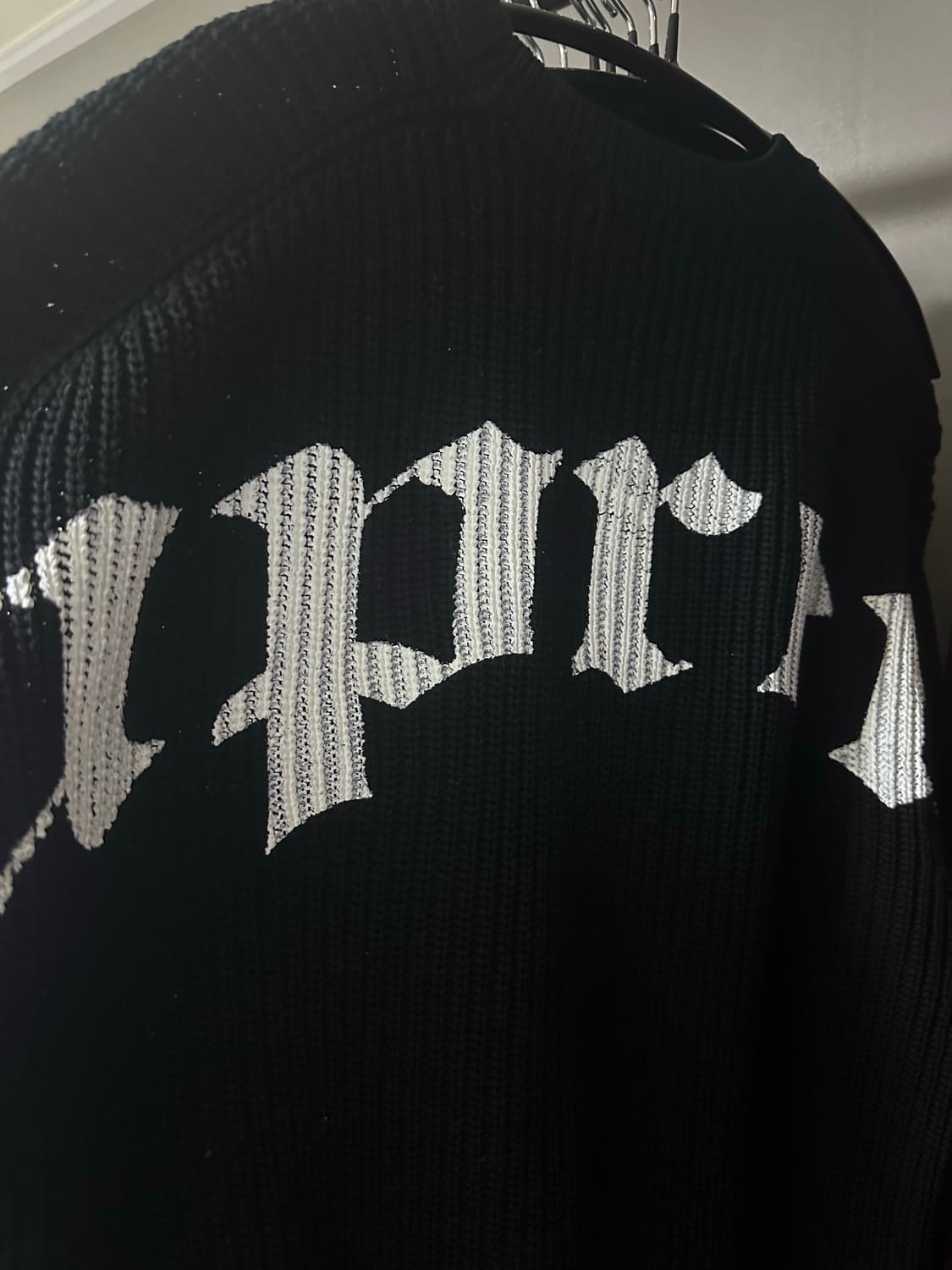 25/ss 슈프림 올드 잉글리쉬 니트 블랙 상품이미지3