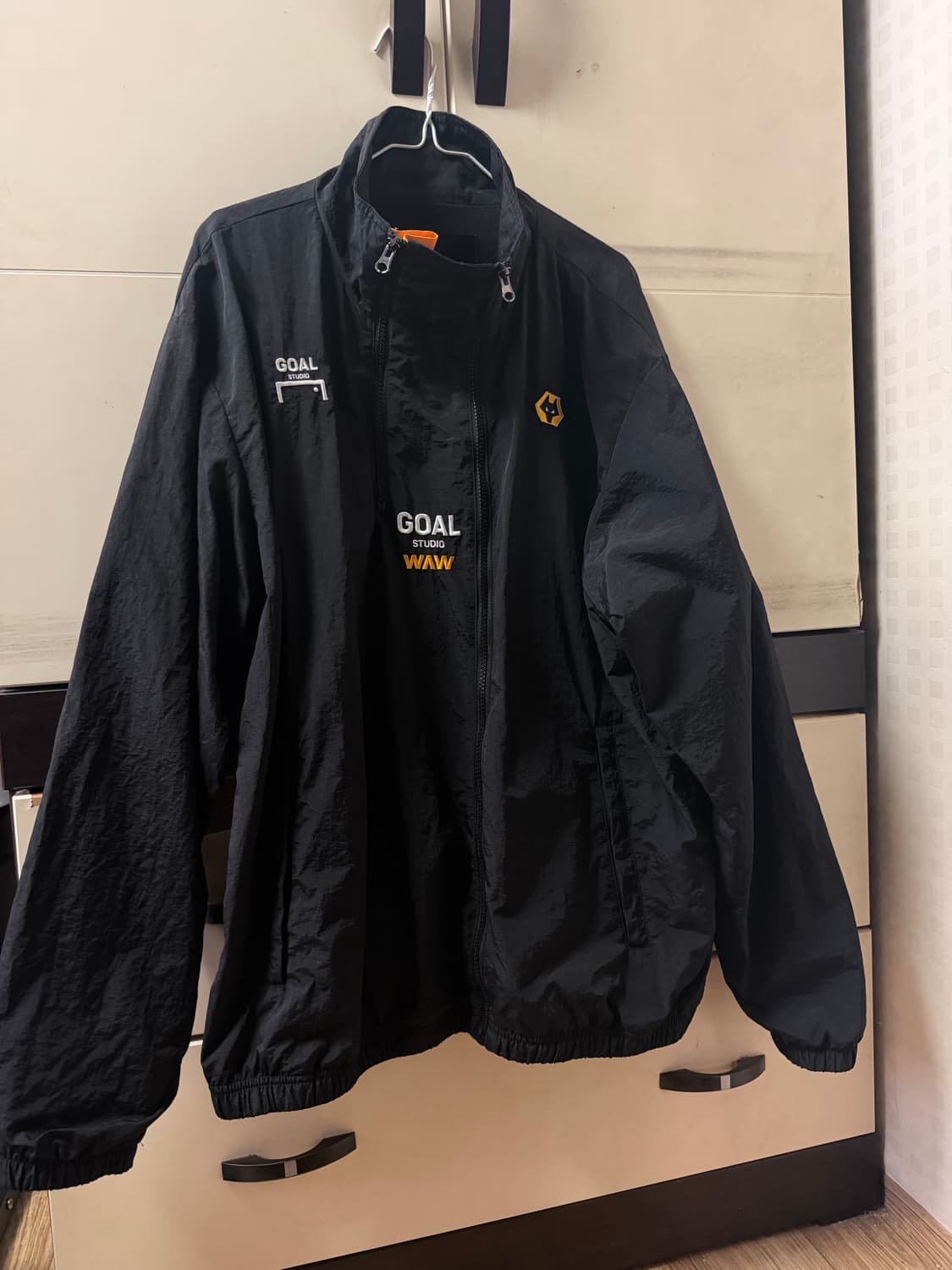 골스튜디오 X 울버햄튼 우븐셋업 상품이미지1