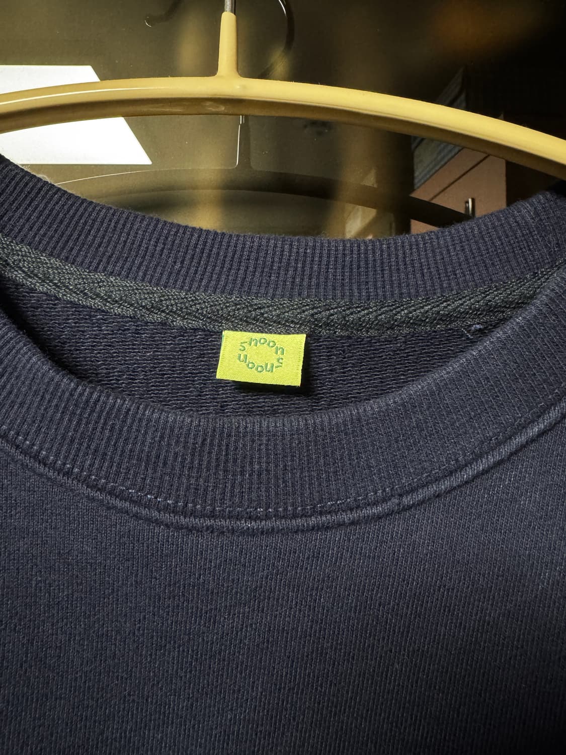 시눈 부클 로고 맨투맨 네이비 상품이미지5