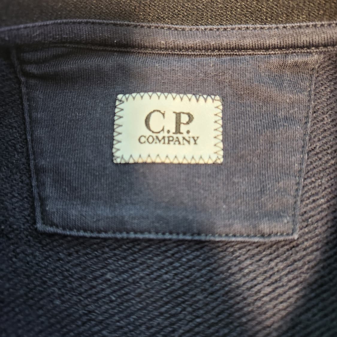 cp 씨피컴퍼니 네이비 맨투맨 상품이미지6