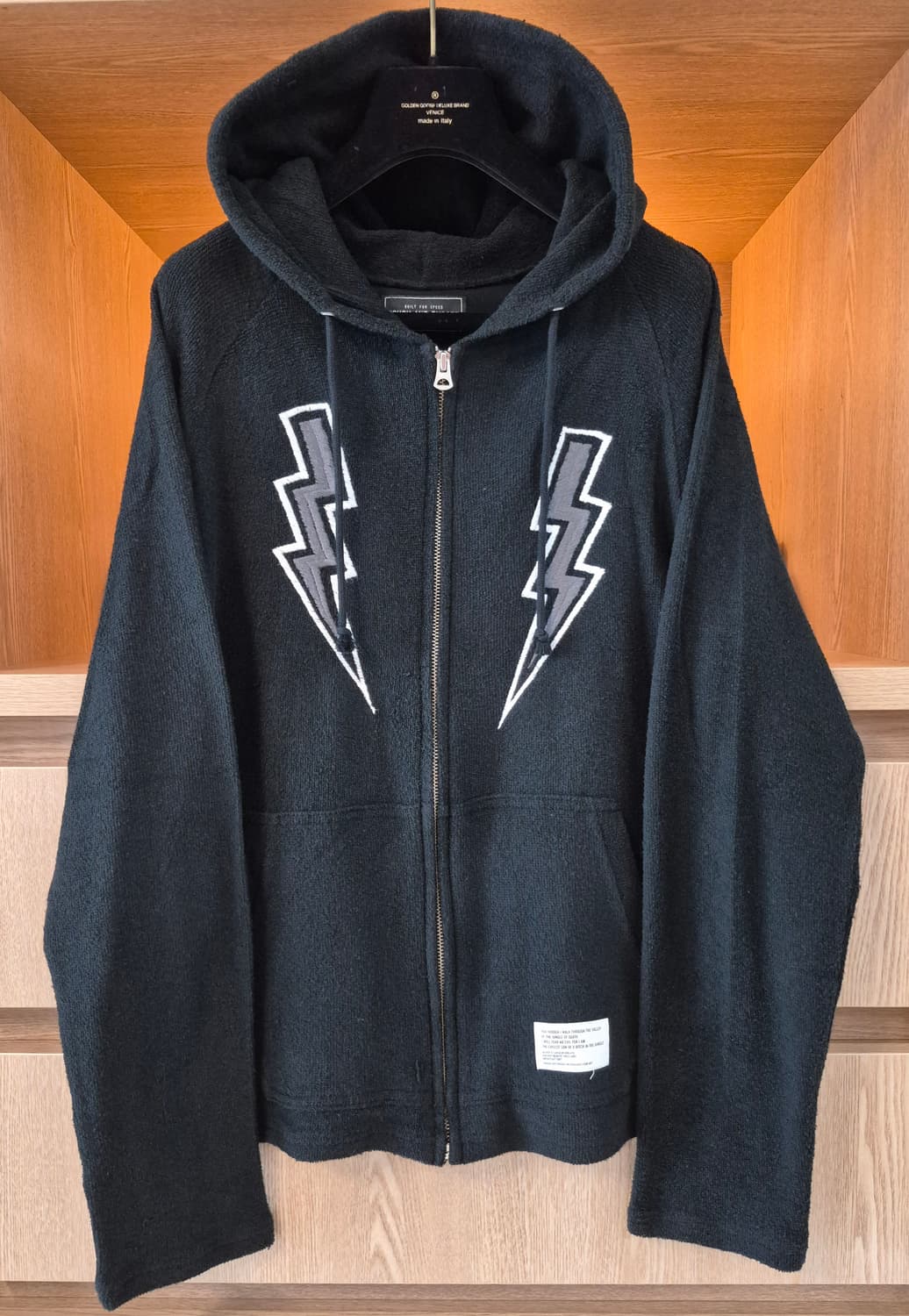 ROUGH AND RUGGED Terry Thunder Hoodie 상품이미지1