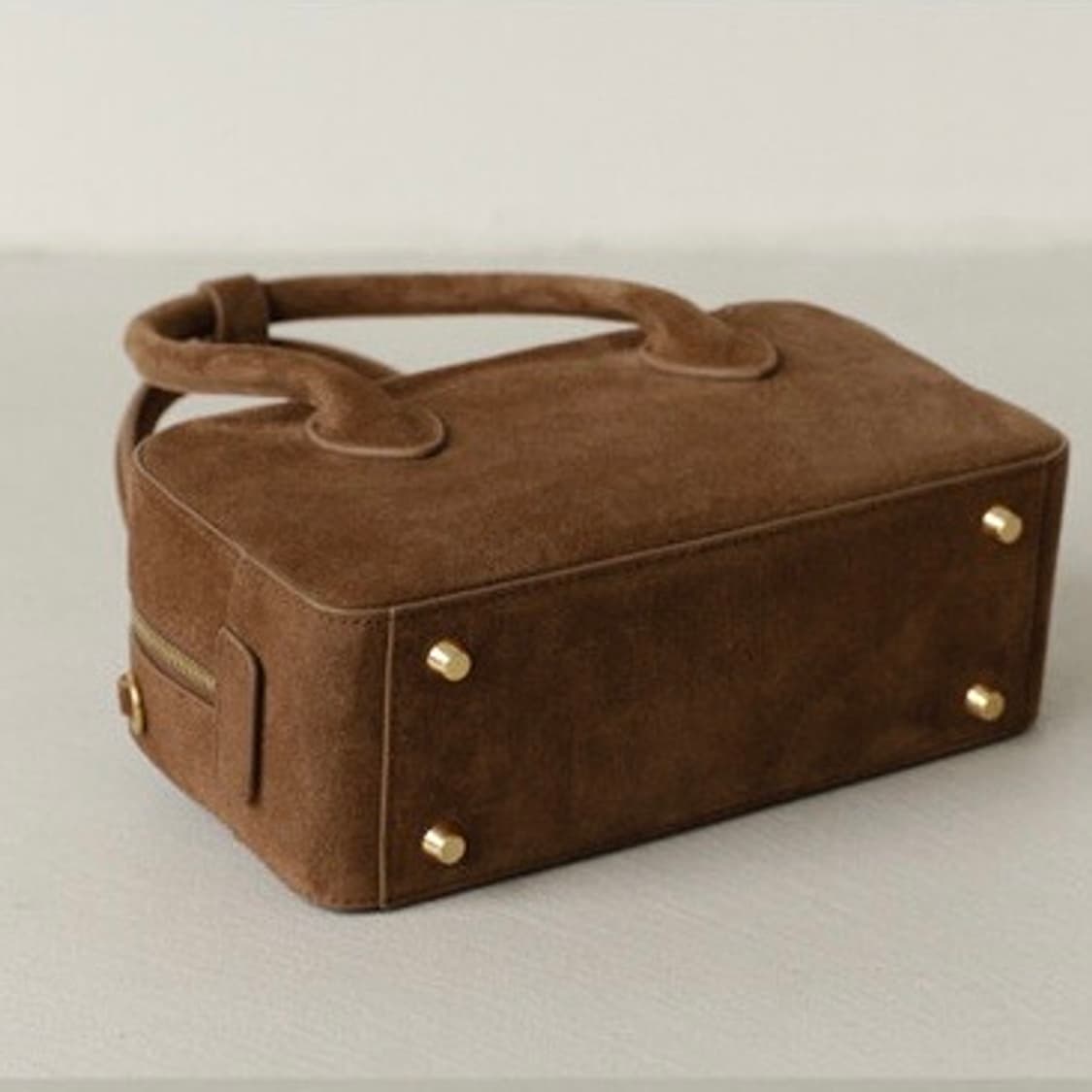 드메리엘 볼링백 M 체스넛 스웨이드 상품이미지2