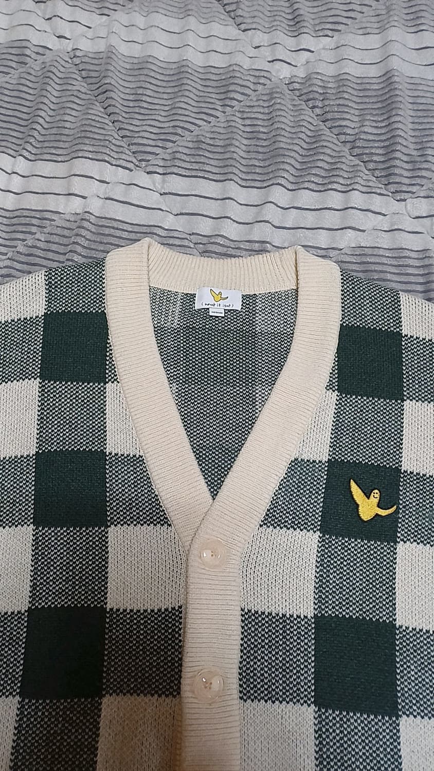 와릿이즌 오버핏 두꺼운가디건 실측105 가슴66 기장70 상품이미지2