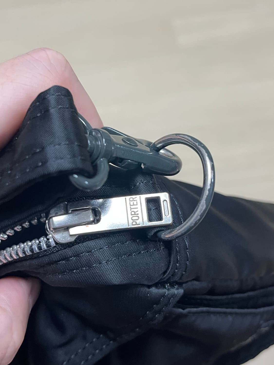 포터 탱커 크로스백 상품이미지4