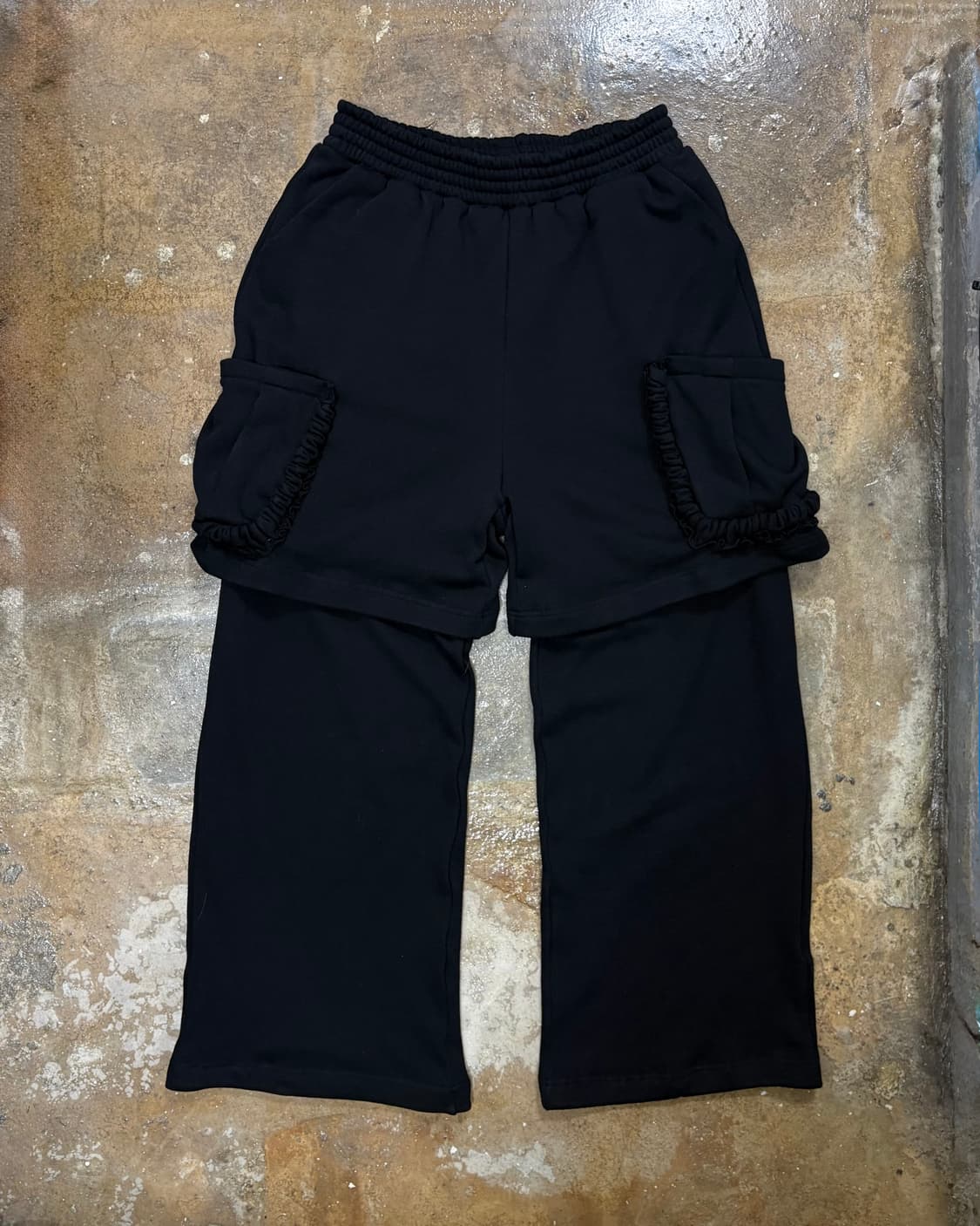 레이어드 스트럭처 스웻팬츠 상품이미지1