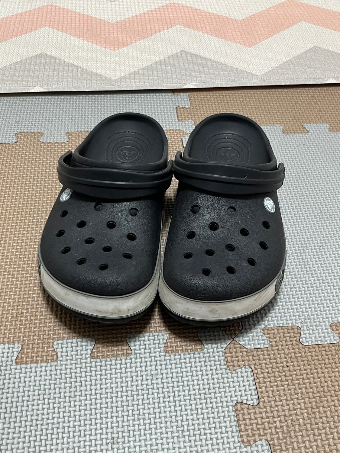 크록스 샌들 270 상품이미지1