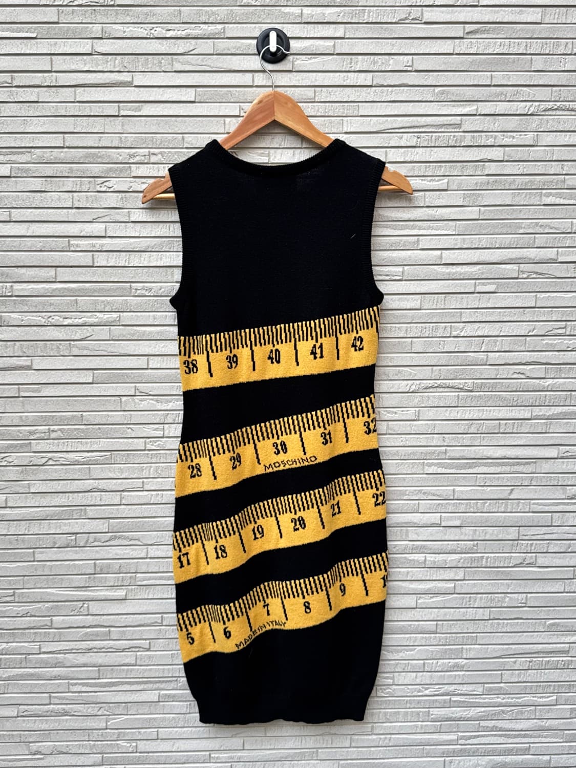 모스키노 테이프 그래픽 니트 원피스 상품이미지4