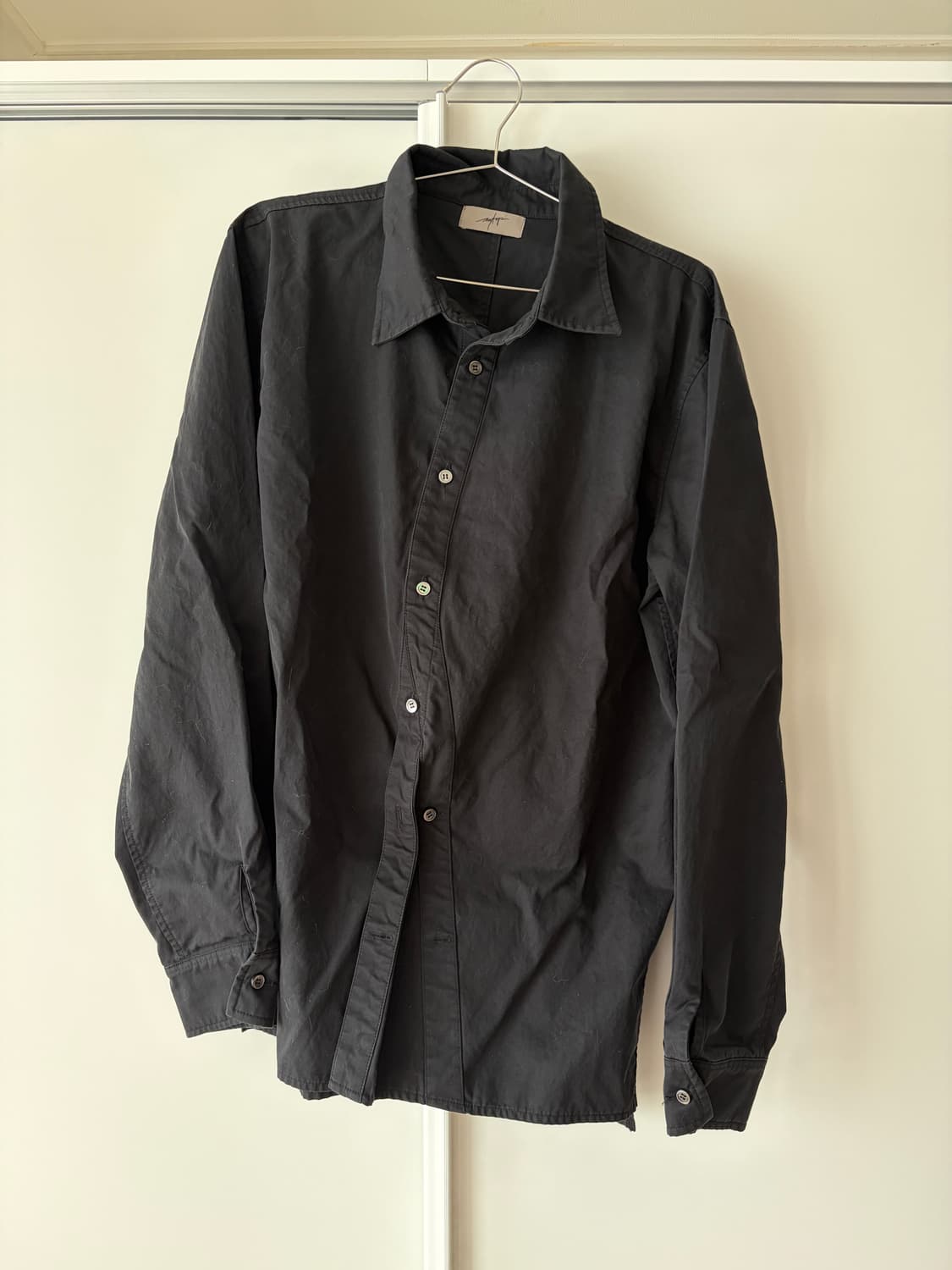 노이크랩 블랙 셔츠 상품이미지1