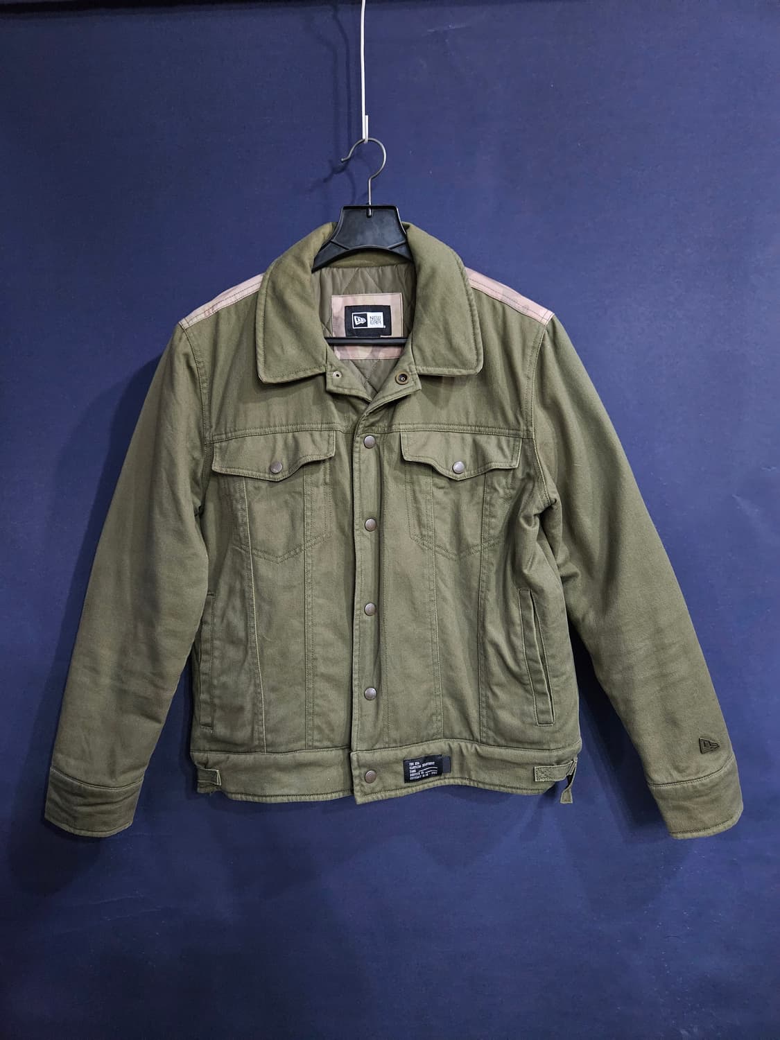 뉴에라 카키 남성 세미오버핏 105 데님 패딩자켓  상품이미지1