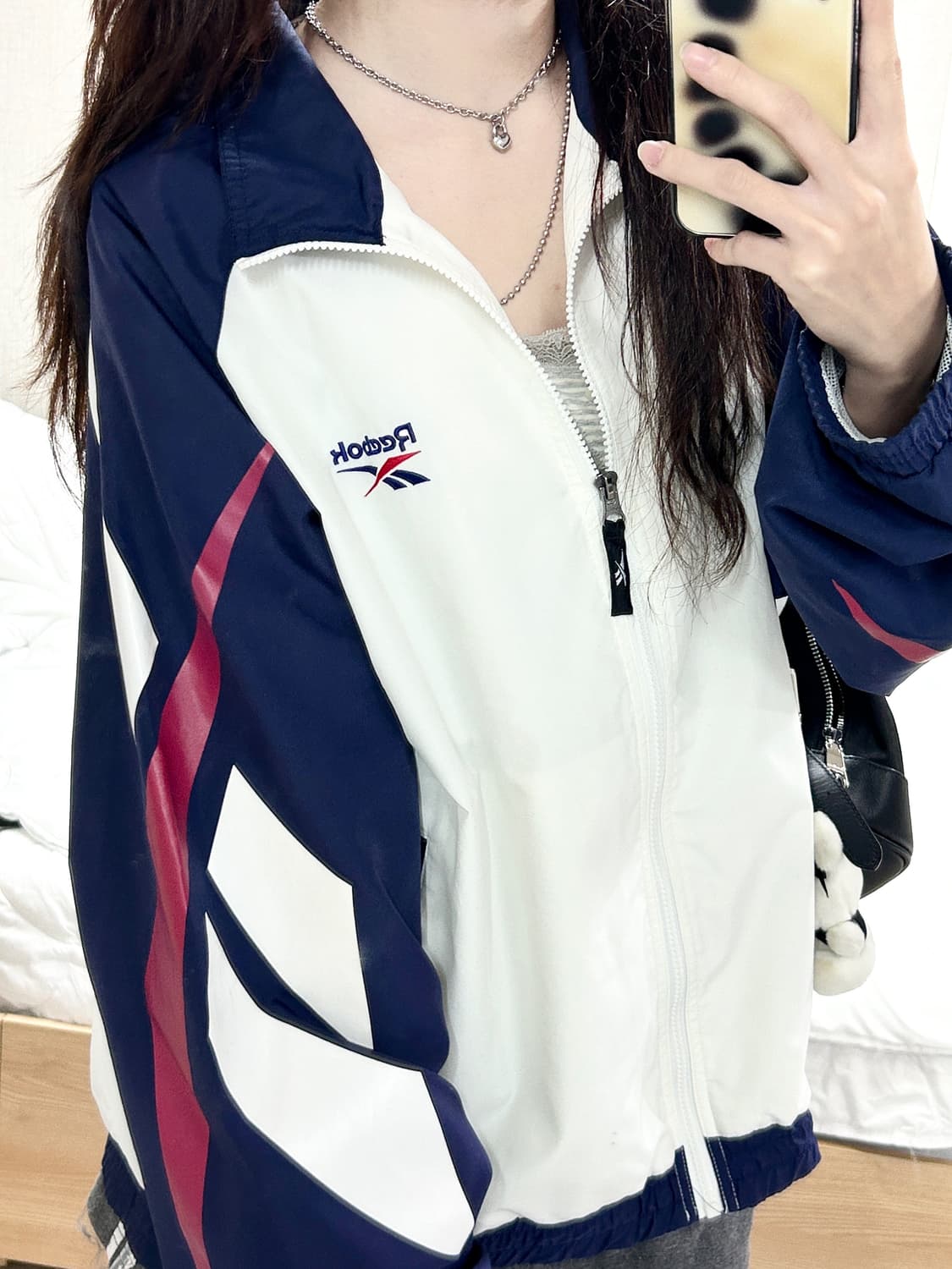 리복 자수로고 배색 올드스쿨 바람막이 상품이미지4