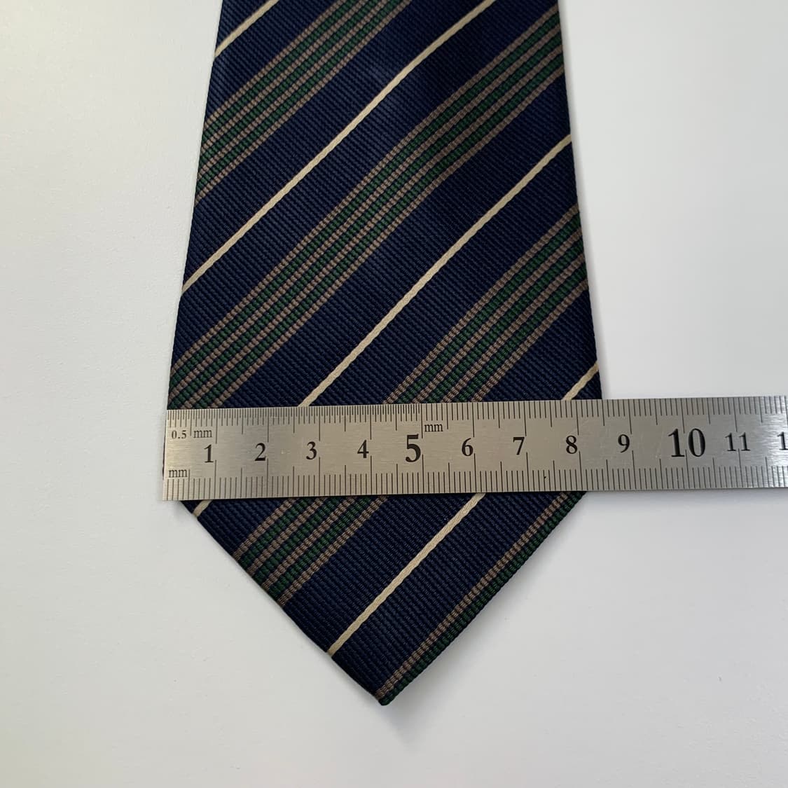 버버리(BURBERRY) 스트라이프 100실크 클래식넥타이 명품 최상급 상품이미지10