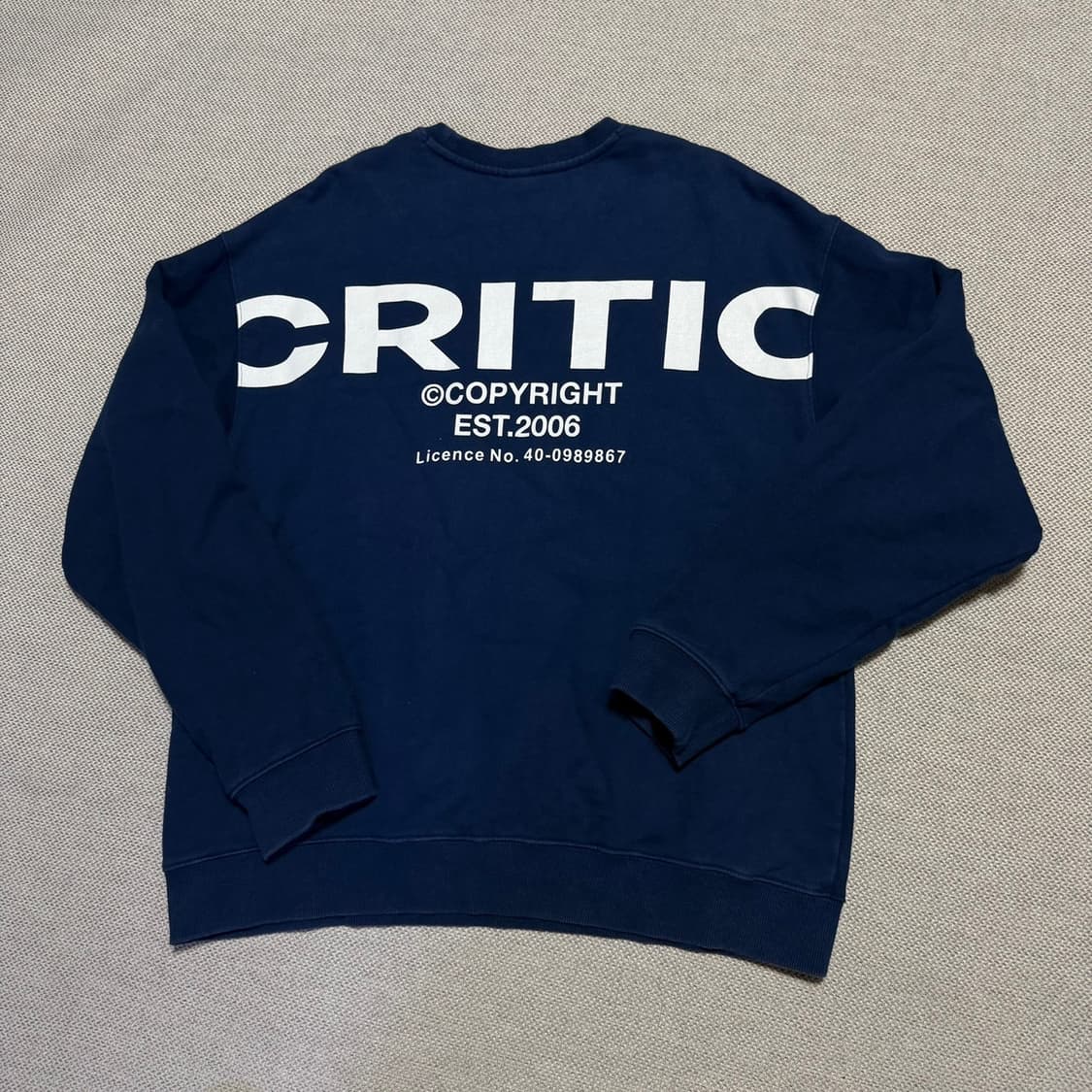 크리틱 맨투맨 상품이미지5