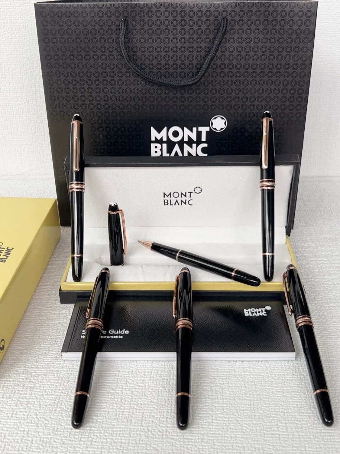 정품 몽블랑 마이스터슈테크 볼펜 블랙 레진 로즈골드 액센트 상품이미지5