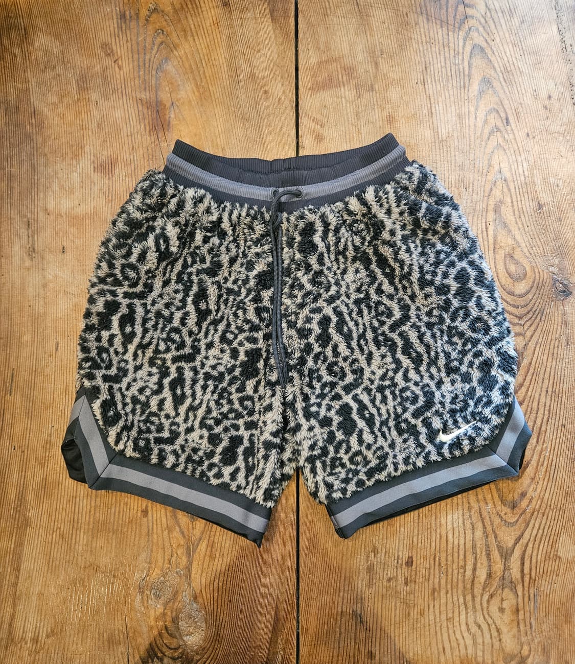 나이키 레오파드 반바지  상품이미지1