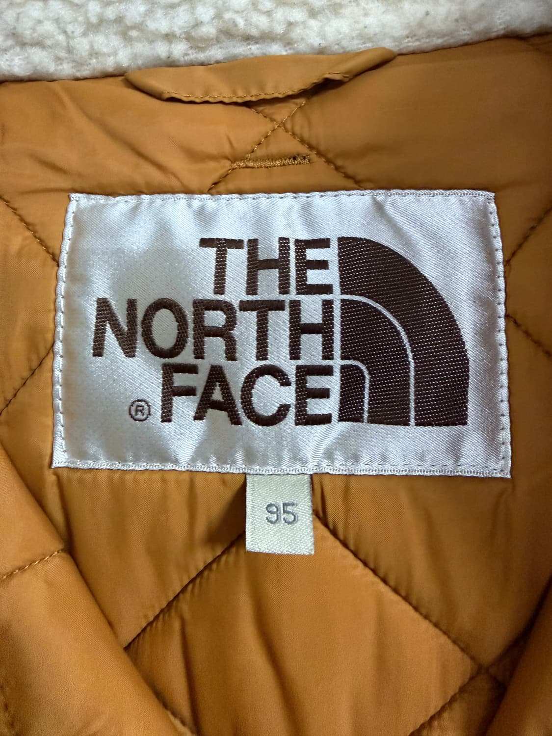 노스페이스 퀄팅 후드 패딩 상품이미지3