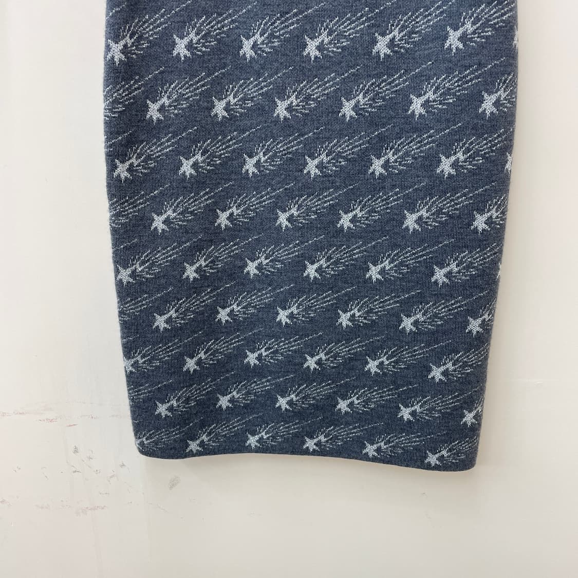 베이프 baby 라인 스타 울 니트 미디 스커트 상품이미지3