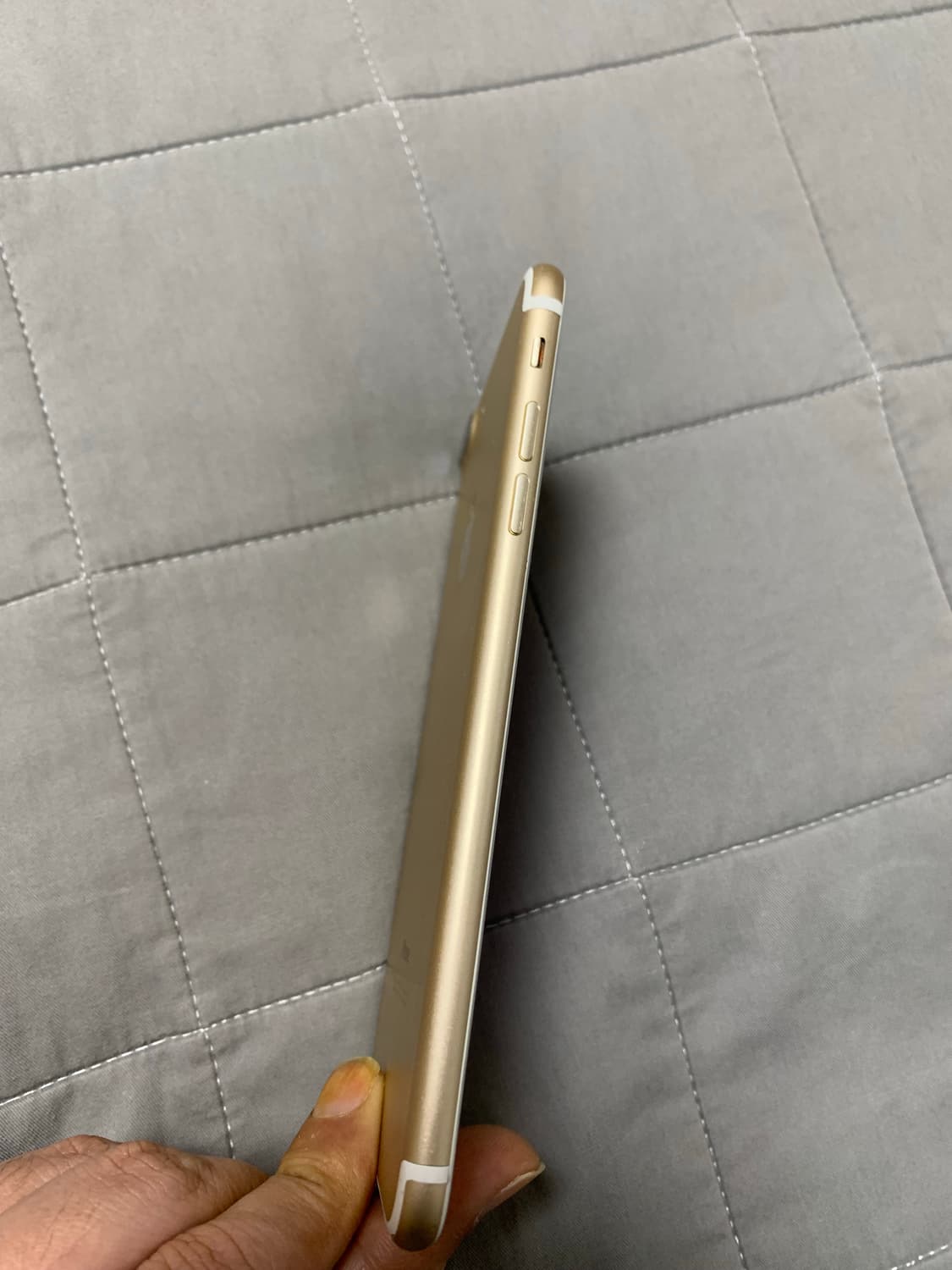 아이폰7플러스32GB골드 A급 상품이미지5