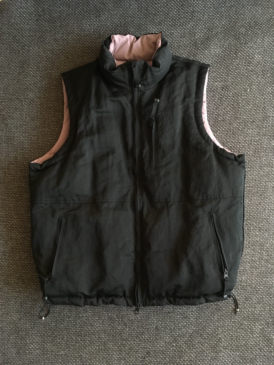 더바이닐하우스 리버시블 다운 베스트 상품이미지1