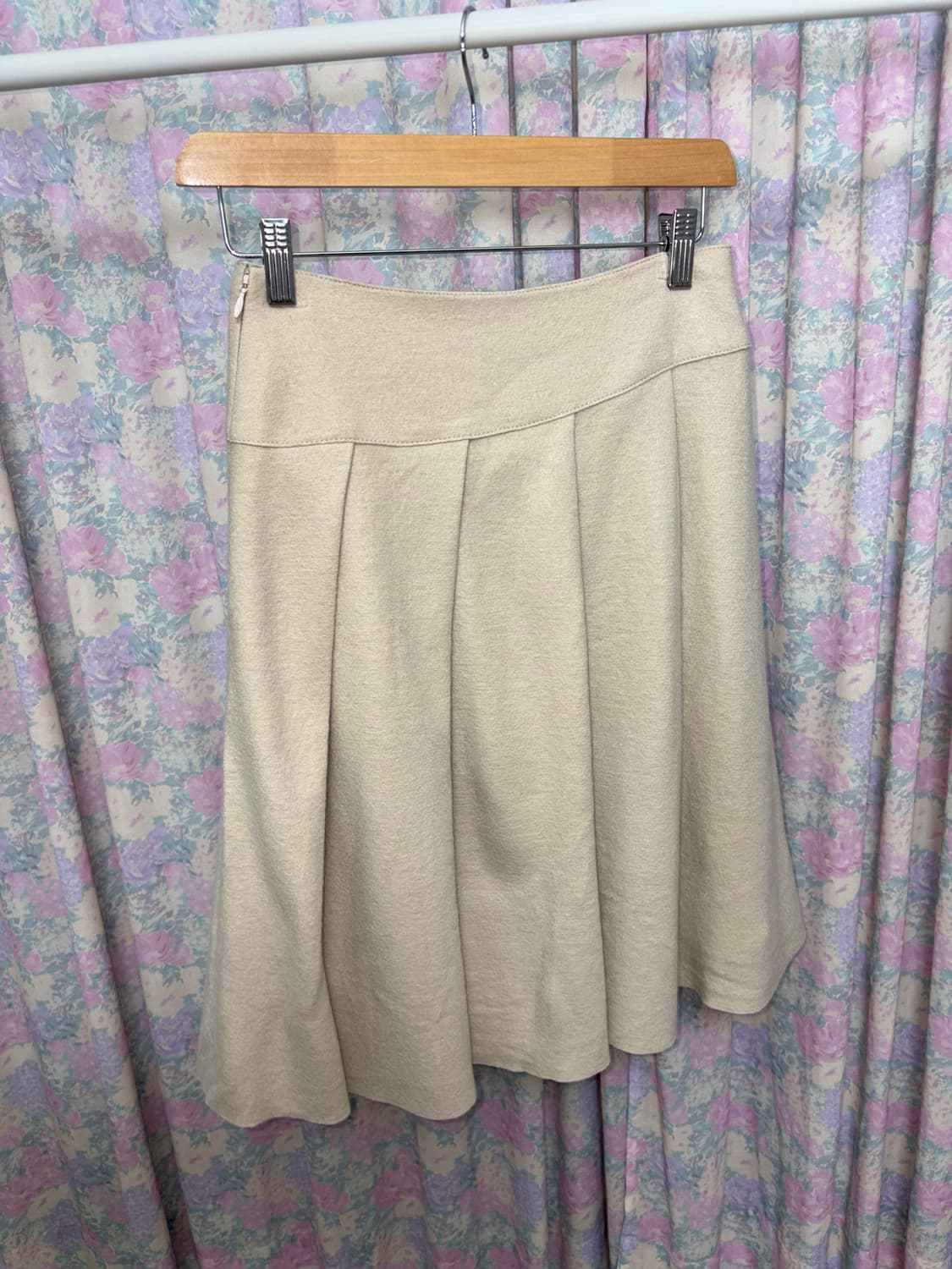 아이보리 울 미디 스커트 상품이미지9