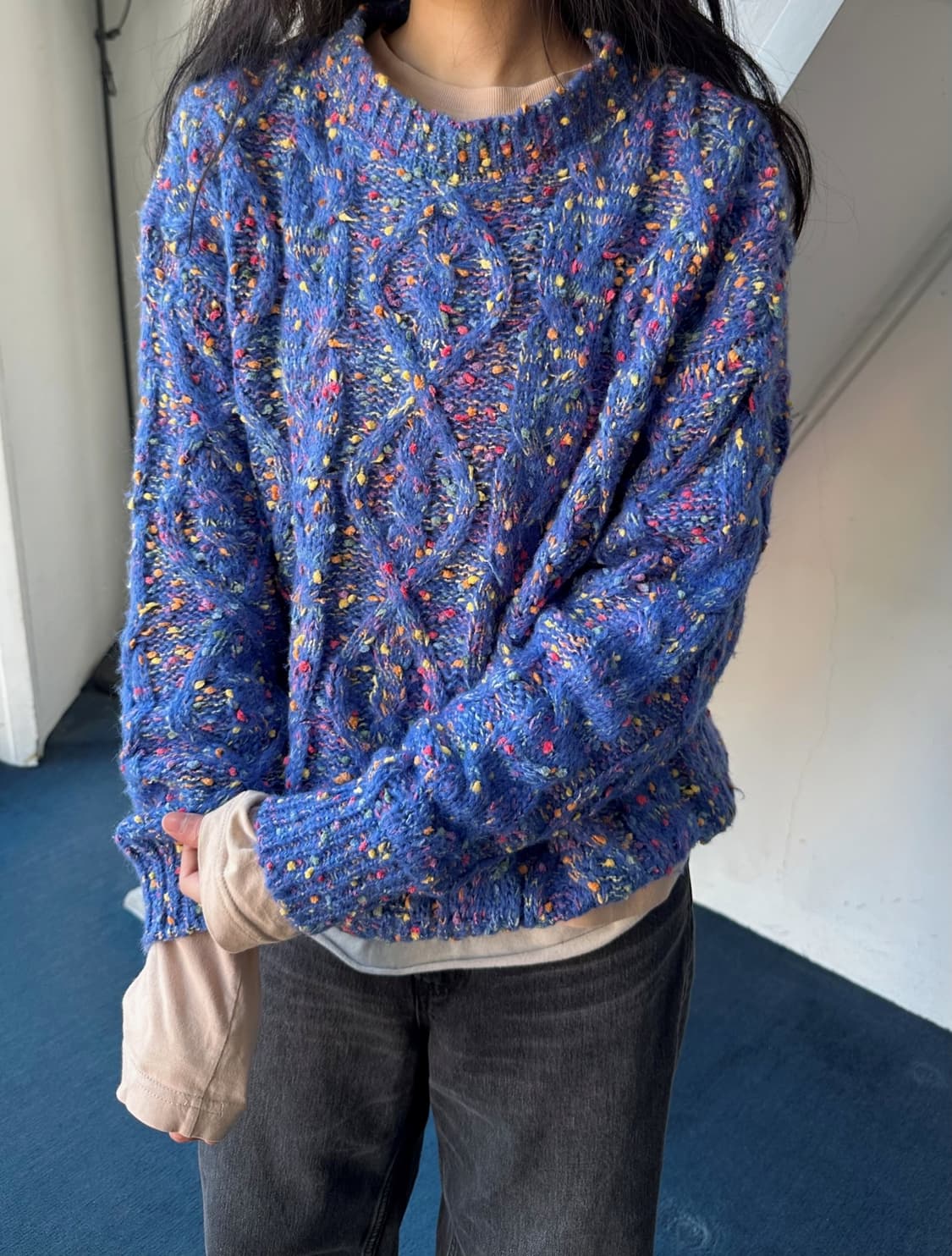 Soft touch sparkle design knit P/O 상품이미지6