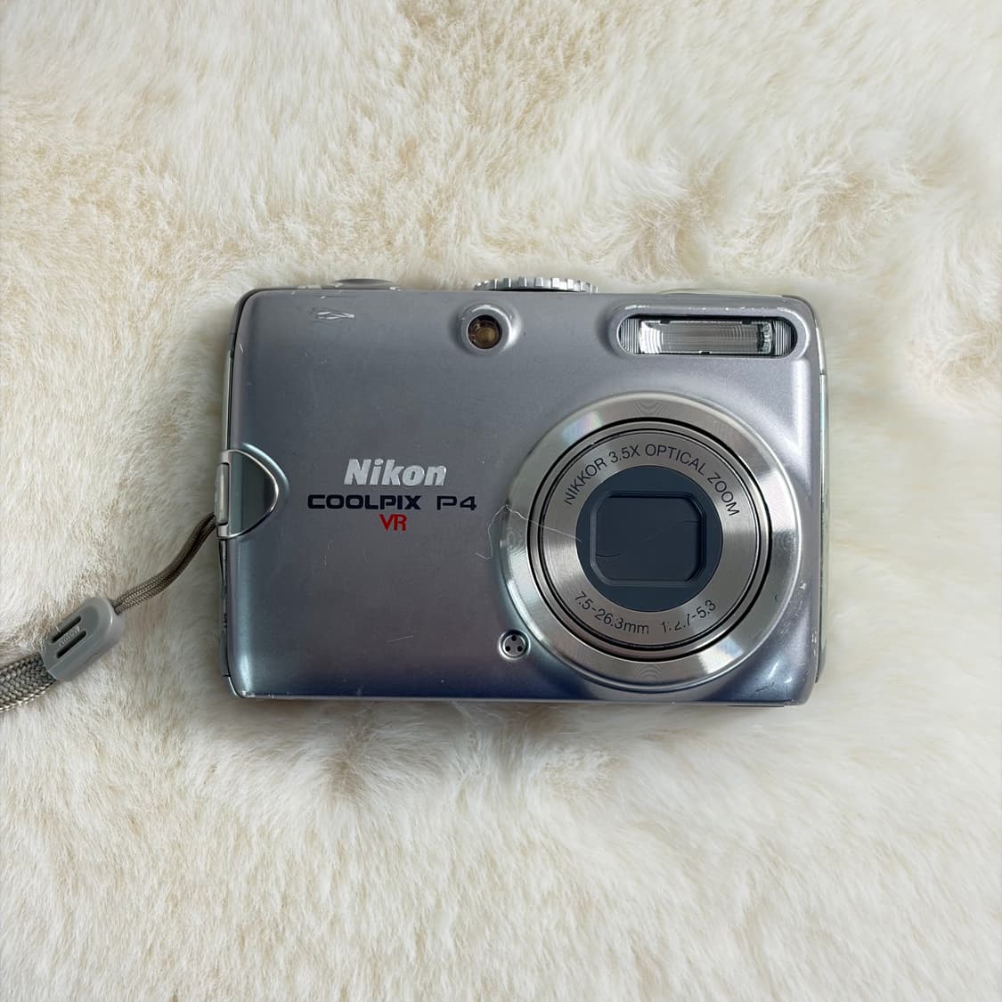풀박스) 니콘 쿨픽스p4 상품이미지1
