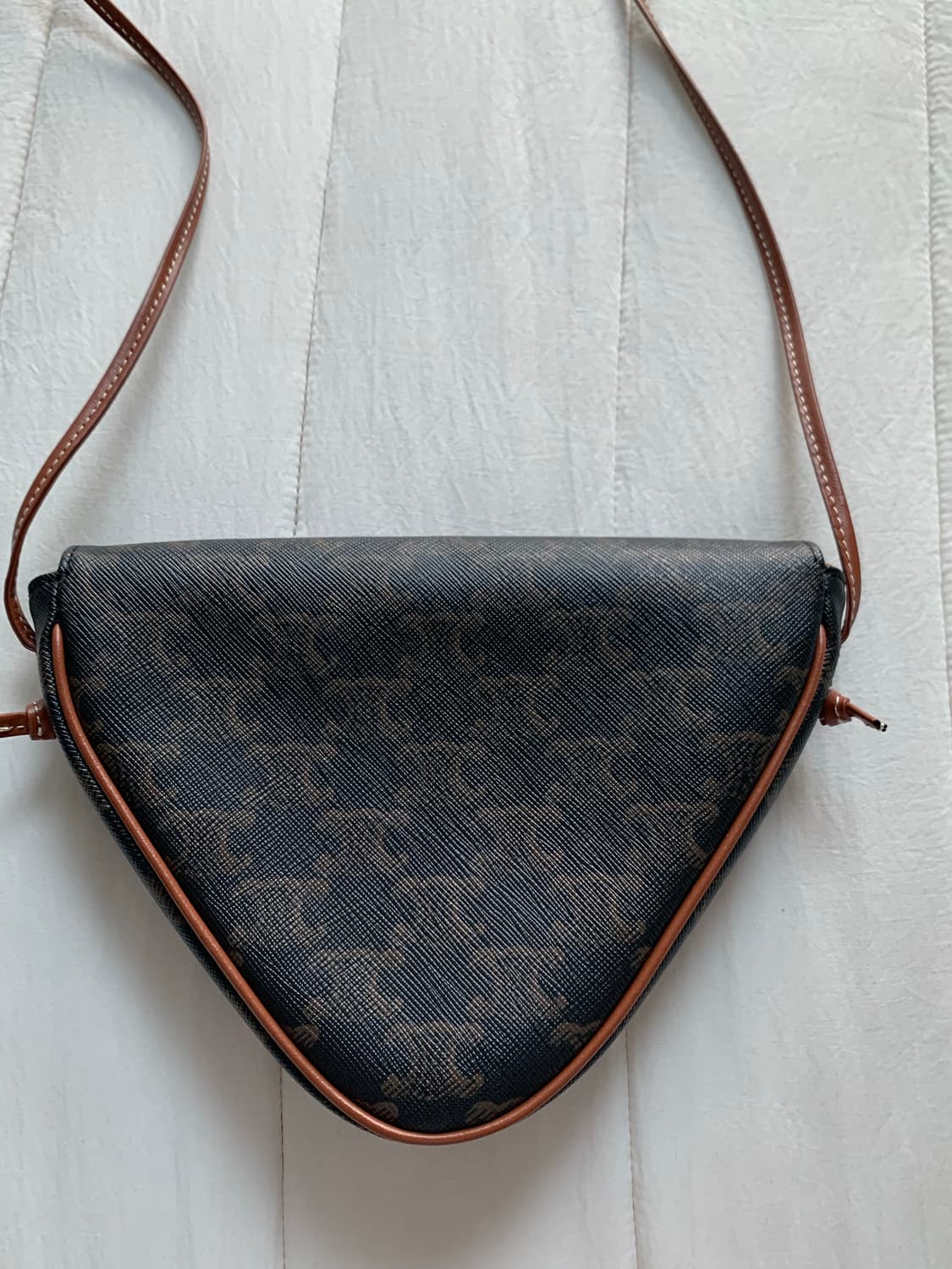 셀린느 트리옹페 트리이앵글 스몰 상품이미지2