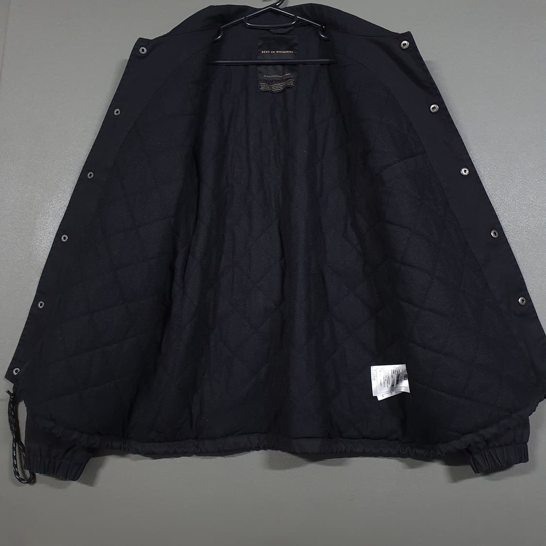 실측 XL (105) 데우스 엑스마키나 인카운터스 누빔 코치 자켓 블랙 상품이미지7