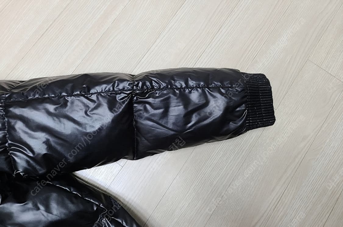 알마니 다운 패딩 상품이미지2