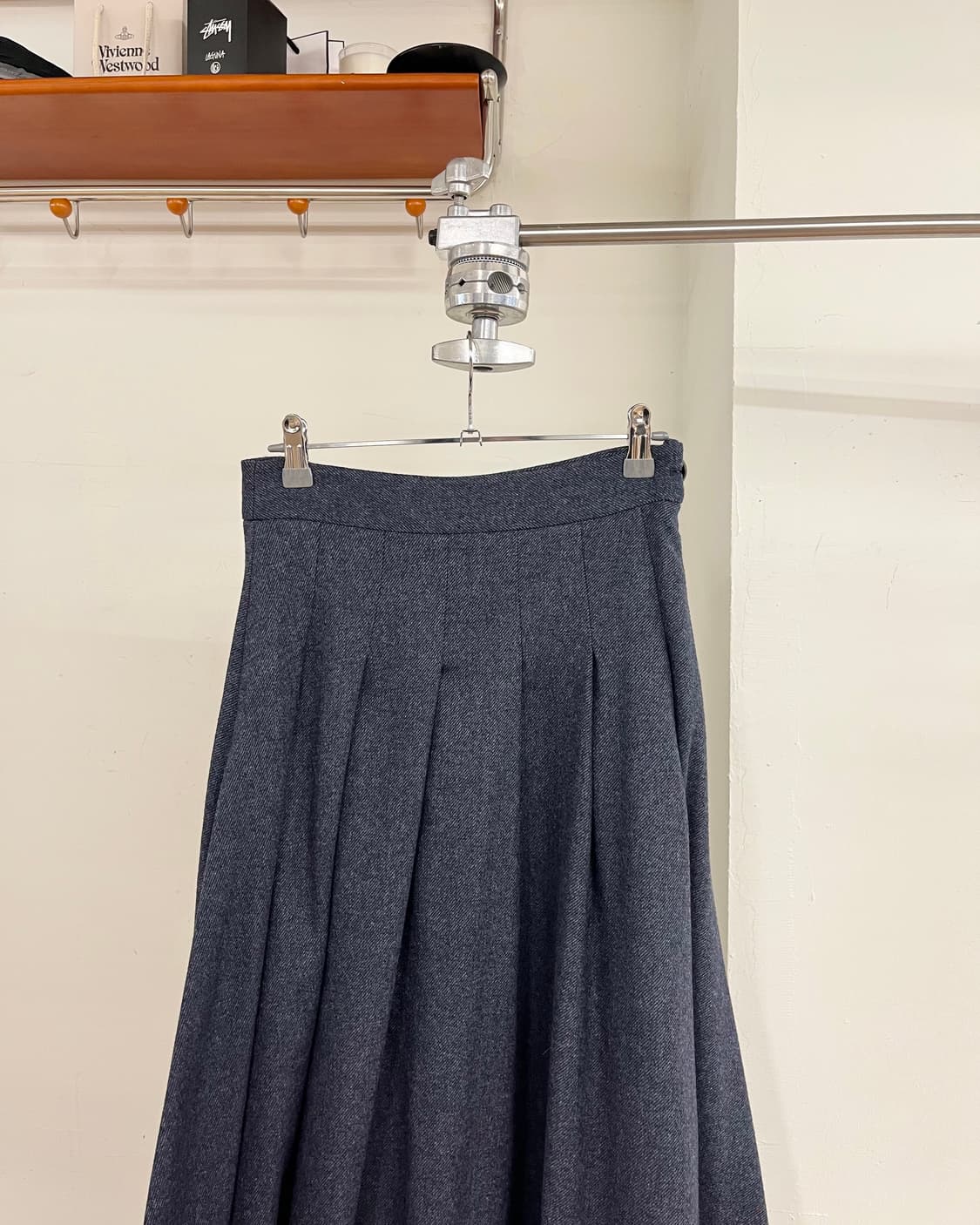 비비안 웨스트우드 그레이 헤비 울 미디 스커트 상품이미지2