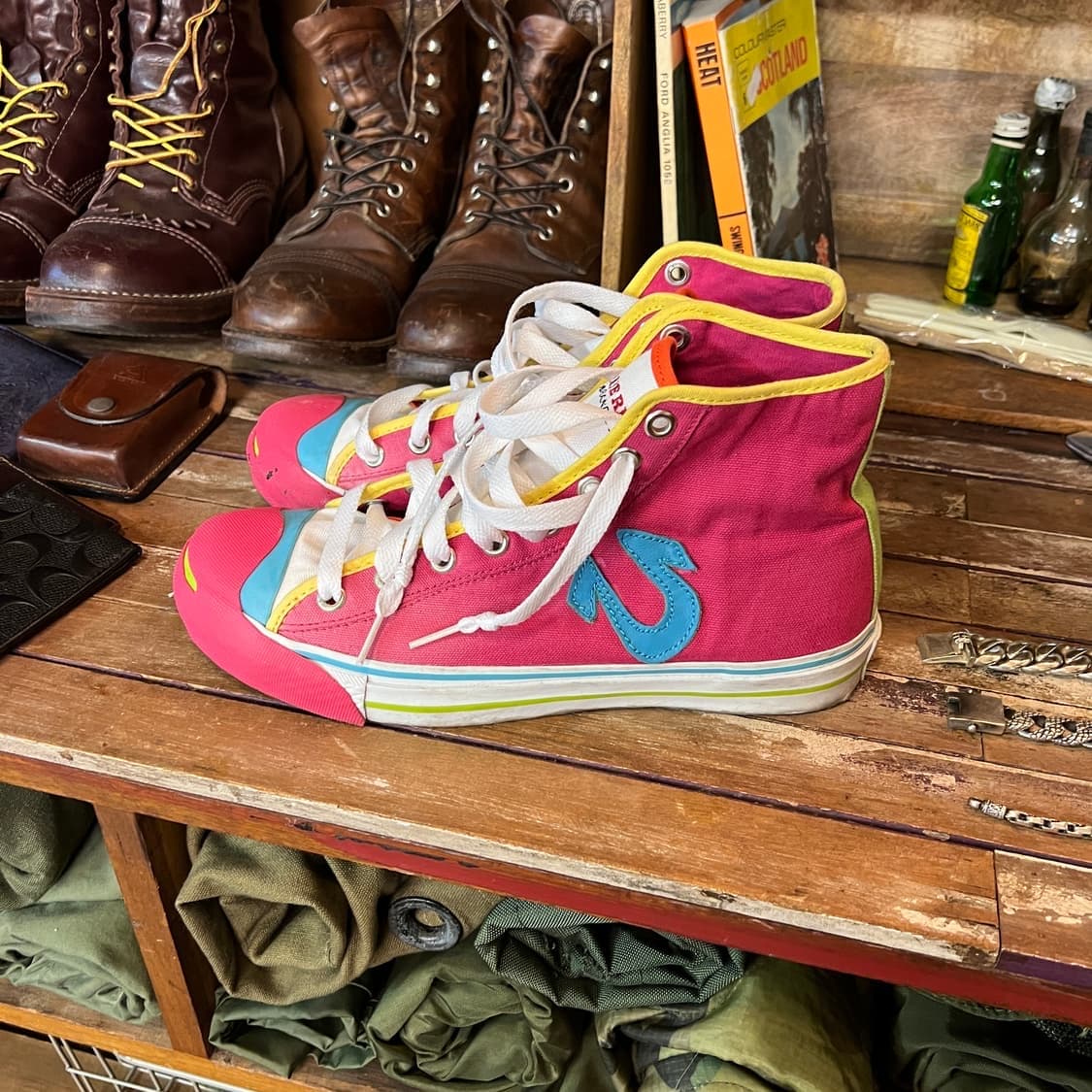 True Religion Sneakers Pink 275 size 상품이미지3