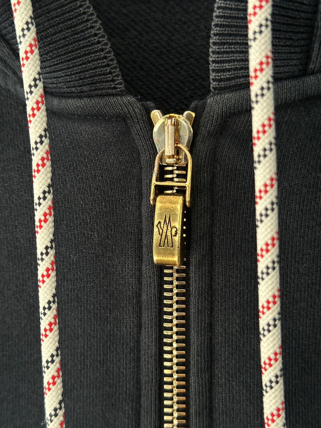 몽클레어 네이비 감마블루 후드집업  상품이미지4