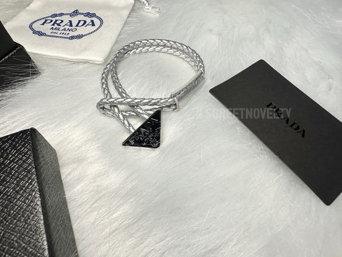 프라다 가죽 팔찌 실버 풀박스 상품이미지9