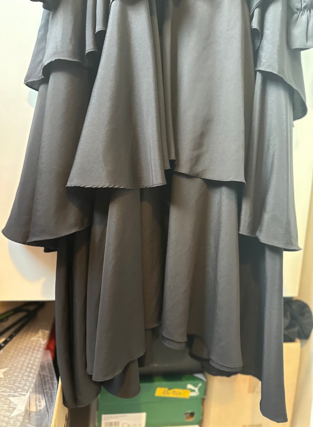 검정색 프릴 롱 원피스검정색 틴트st 상품이미지2