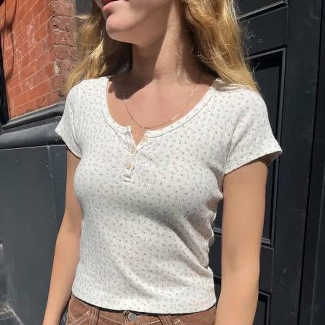 브랜디멜빌 플라워 꽃무늬 반팔 티셔츠 화이트 상품이미지3