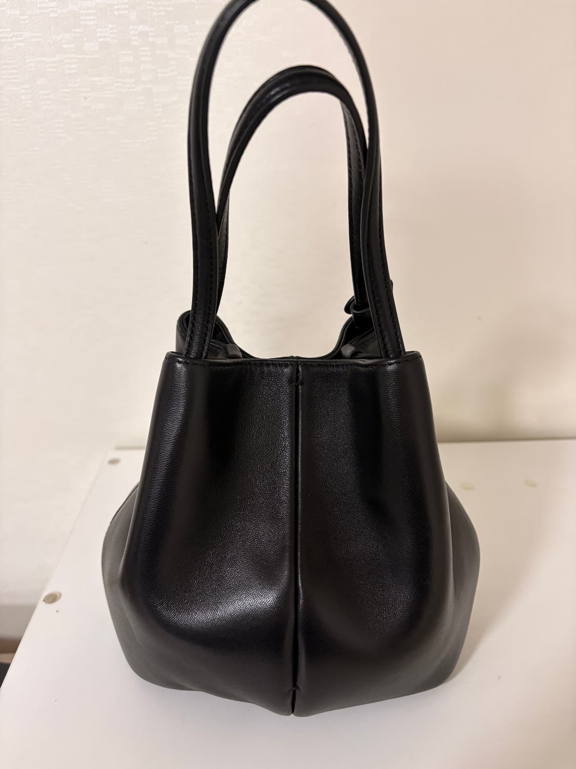 아뜰리에드루멘 봉발롱백 블랙 상품이미지3